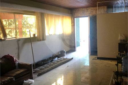 Sobrado à venda ou para alugar com 5 quartos, sendo 3 suítes, em Vila Independência, Sorocaba, SP