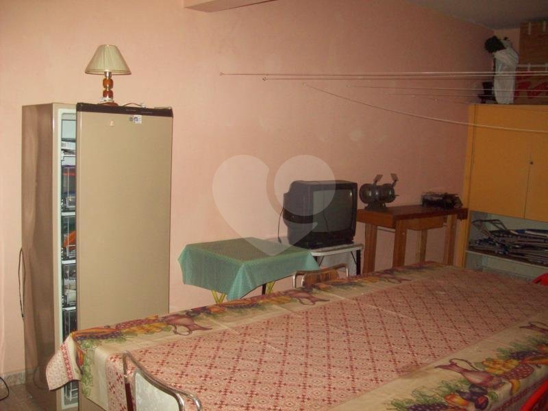 Casa Térrea à venda com 3 quartos, sendo 1 suíte, em Vila Constança, São Paulo, SP