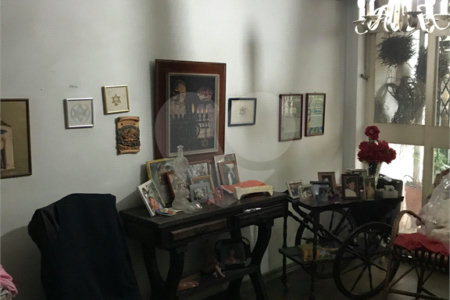 Sobrado à venda com 4 quartos, sendo 2 suítes,  em Vila Mariana, São Paulo, SP