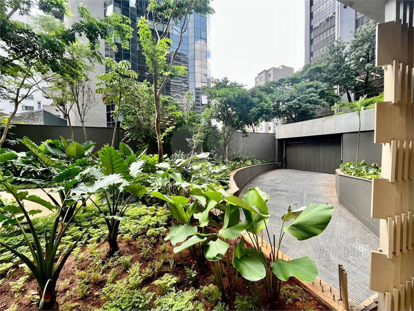 Apartamento à venda com 3 suítes em Pinheiros, São Paulo, SP