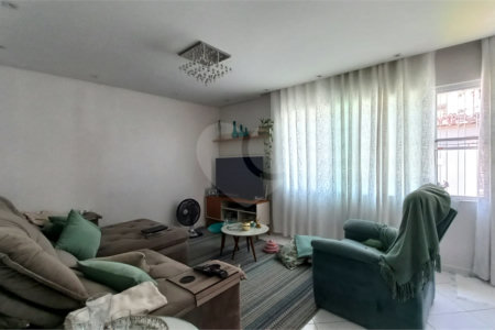 Casa à venda com 3 quartos, sendo 1 suíte, em Jardim Franca, São Paulo, SP