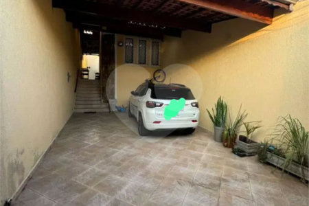 Sobrado à venda com 3 quartos, sendo 1 suíte, em Vila Califórnia, São Paulo, SP