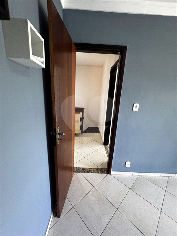 Casa à venda com 3 quartos, sendo 1 suíte, no condomínio Village da Posse, Rio de Janeiro - RJ