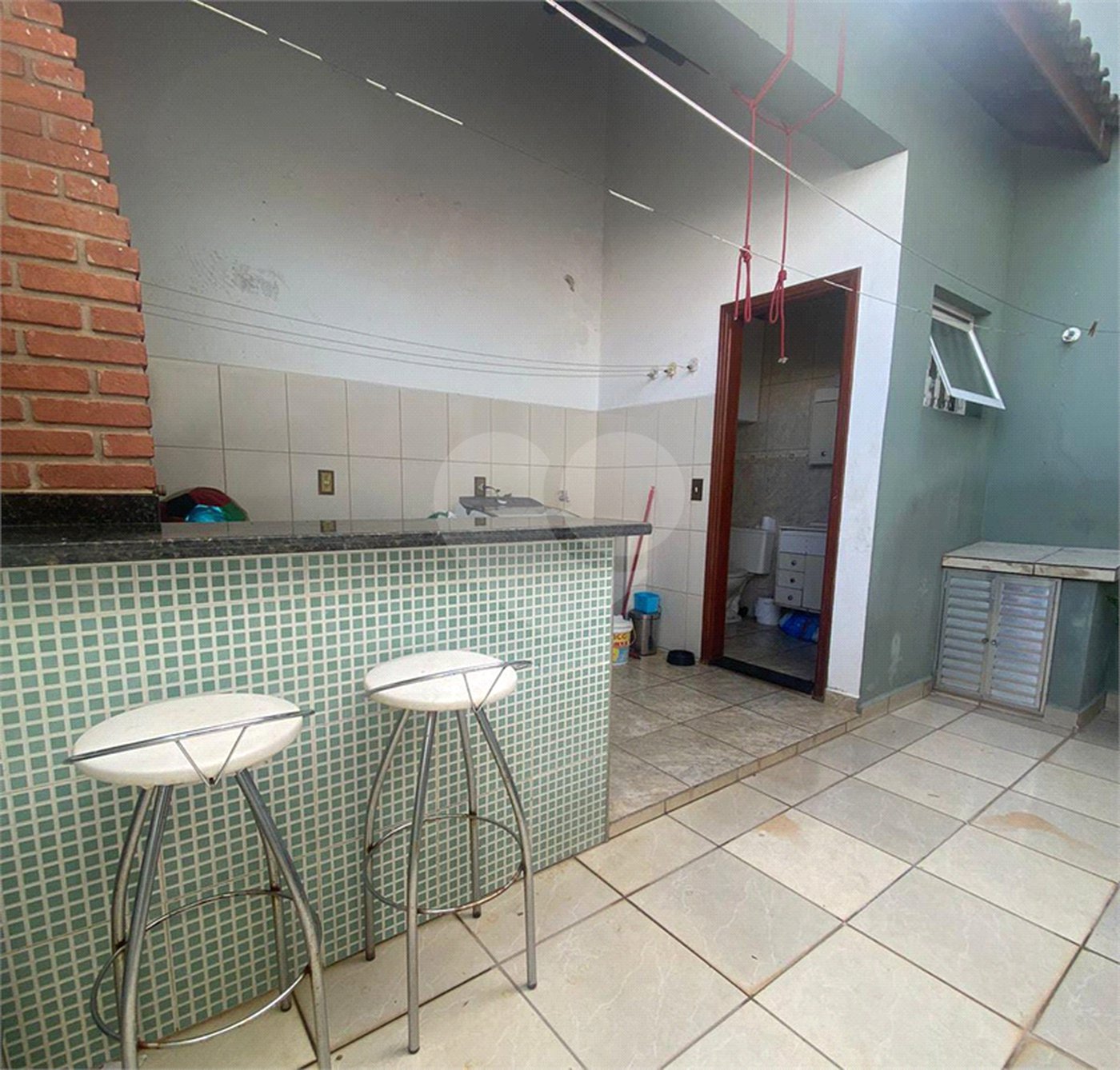 Casa à venda com 2 quartos, sendo 1 suíte, em Vila Visaltino Gomes, Itapetininga, SP