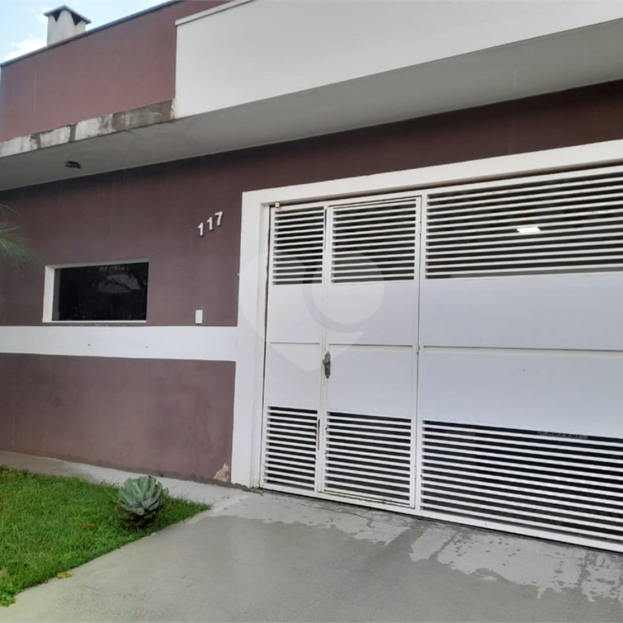 Casa Térrea à Venda no Condomínio Quebec – São Carlos/SP