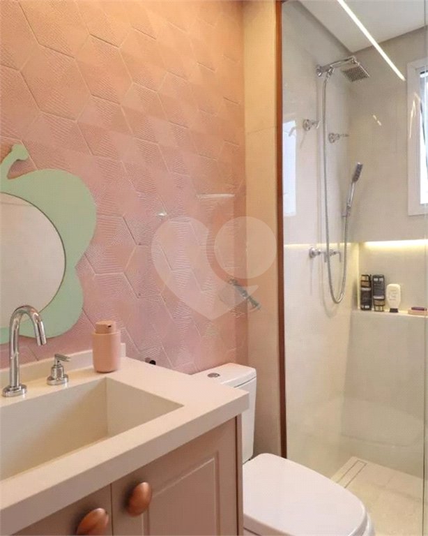 Apartamento à venda com 4 quartos, sendo 2 suítes,  em Vila Anastácio, São Paulo, SP