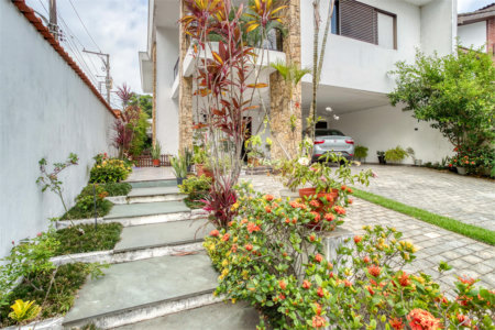 Casa de Vila à venda com 4 quartos, sendo 2 suítes, em Granja Julieta, São Paulo, SP