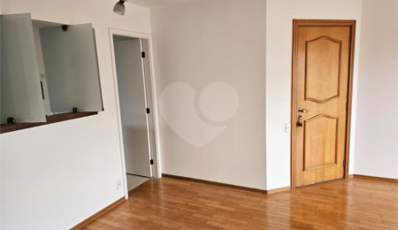 Apartamento para alugar com 3 quartos, sendo 1 suíte,  em Alto da Boa Vista, São Paulo, SP