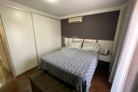 Sobrado à venda com 3 suítes em Vila Mariza Mazzei, São Paulo, SP