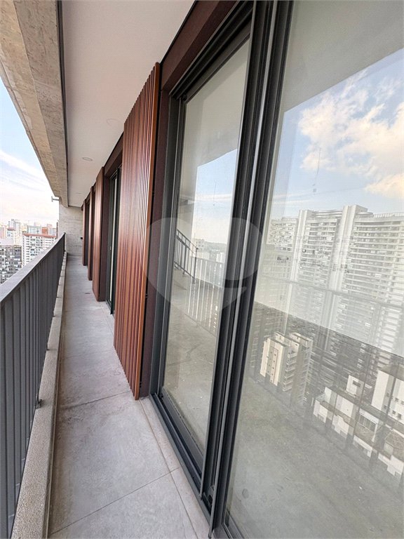 Apartamento à venda com 4 suítes em Jardim das Acácias, São Paulo, SP