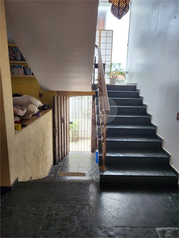 Sobrado à venda com 4 quartos, sendo 2 suítes, em Jardim Leonor, São Paulo, SP