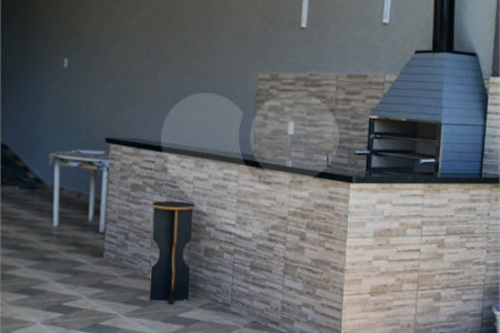 Casa para alugar com 4 suítes em Jardim Maristela, Atibaia, SP