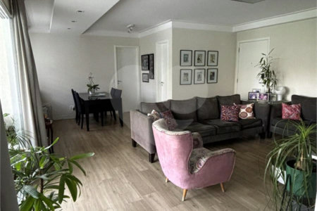 Apartamento à venda com 3 suítes em Aclimação, São Paulo, SP