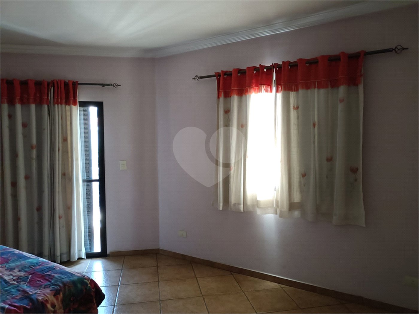 Sobrado à venda com 3 quartos, sendo 1 suíte, em Vila Paiva, São Paulo, SP