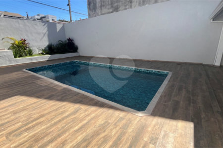Sobrado à venda com 4 quartos, sendo 3 suítes, em Jardim Paulista, Atibaia, SP