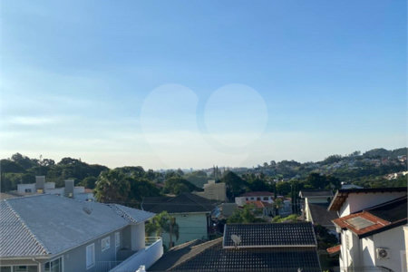 Casa à venda com 3 quartos, sendo 1 suíte, no condomínio Loteamento Recanto dos Paturis, Vinhedo - SP