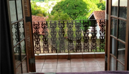 Casa à venda com 4 quartos, sendo 2 suítes,  em Jardim Paulista, Atibaia, SP