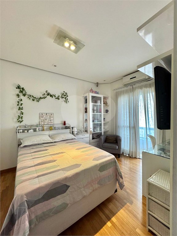 Apartamento à venda com 4 suítes em Vila Suzana, São Paulo, SP