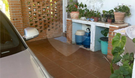 Casa à venda com 3 quartos, sendo 1 suíte, no condomínio Estância Marambaia, Vinhedo - SP