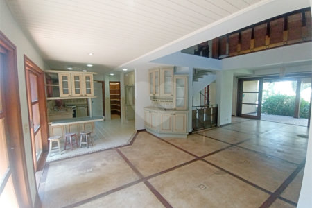 Casa à venda com 3 quartos, sendo 1 suíte,  no condomínio Estância Marambaia, Vinhedo - SP