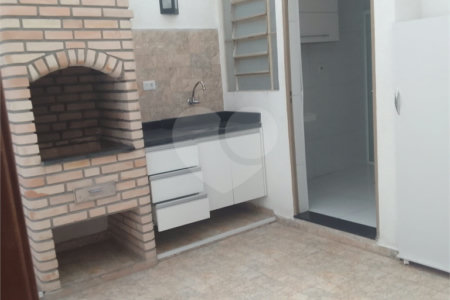 Casa à venda com 3 quartos, sendo 1 suíte, no Centro, Mogi das Cruzes, SP