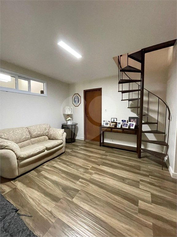 Casa à venda com 3 suítes em Jardim Itaperi, Atibaia, SP
