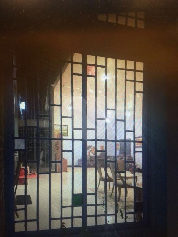 Sobrado à venda com 4 quartos, sendo 2 suítes, em Jaraguá, São Paulo, SP