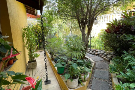 Casa à venda com 9 quartos, sendo 4 suítes, em Condomínio Flamboyant-b, Atibaia, SP