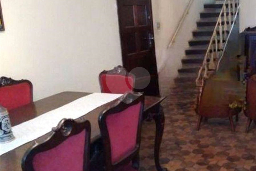 Sobrado à venda com 5 quartos, sendo 1 suíte, em Santana, São Paulo, SP