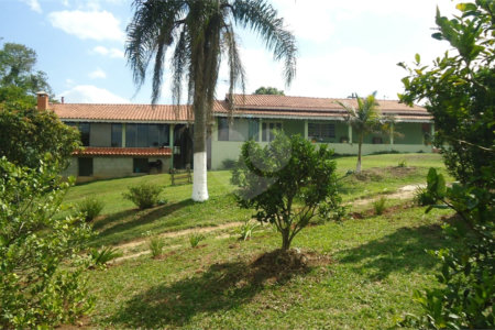Chácara à venda com 3 quartos, sendo 1 suíte,  em Planalto Verde, São Roque, SP