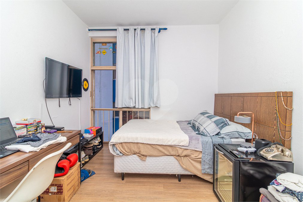 Apartamento à venda com 4 quartos, sendo 1 suíte,  em Higienópolis, São Paulo, SP