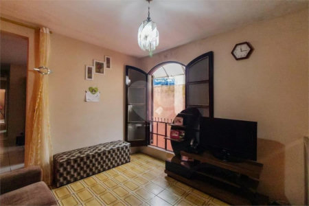 Casa à venda com 5 quartos em Cidade São Mateus, São Paulo, SP