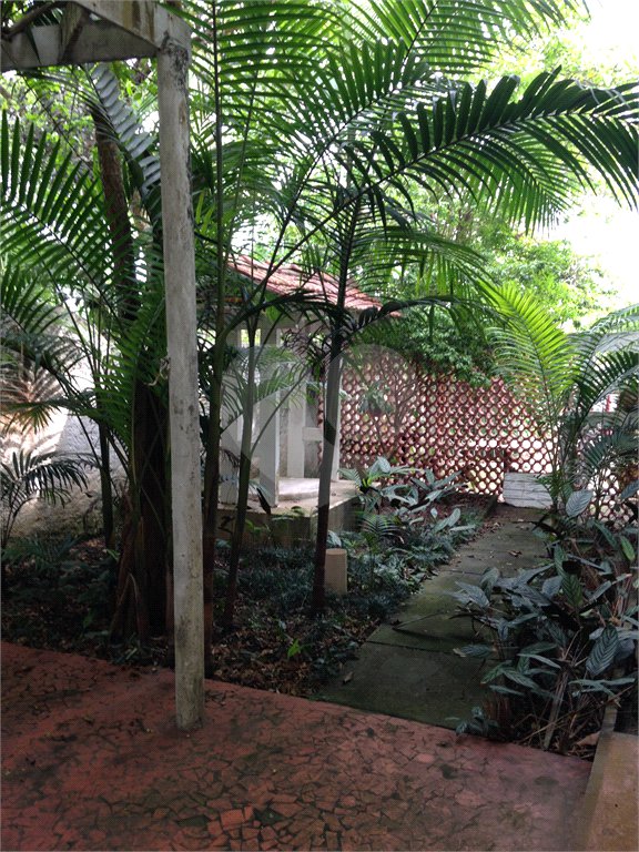Casa à venda com 4 quartos, sendo 1 suíte,  em Jardim Petrópolis, São Paulo, SP