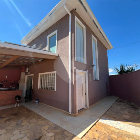 Casa à venda com 2 quartos, sendo 1 suíte,  em Estância Conceição, Itapetininga, SP