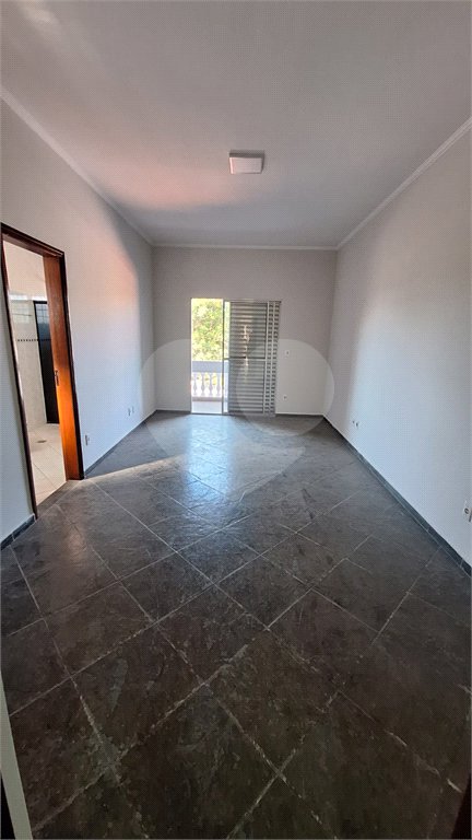 Sobrado à venda com 2 suítes em Jardim Itamaracá, Indaiatuba, SP