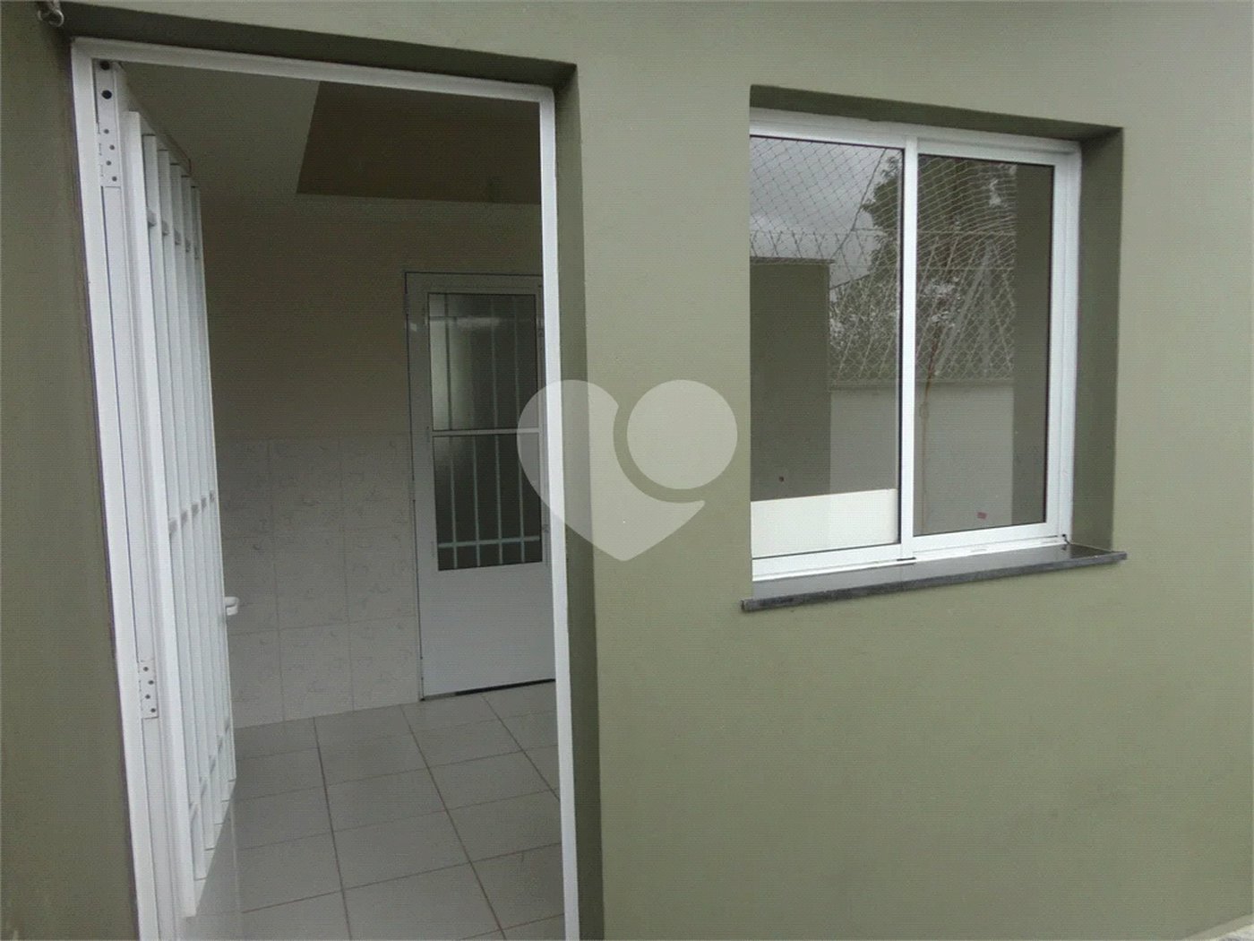 Casa de Vila à venda com 3 suítes em João Xxiii, Vinhedo, SP