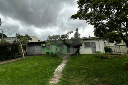 Casa à venda com 10 quartos no Centro, Ponta Porã, MS