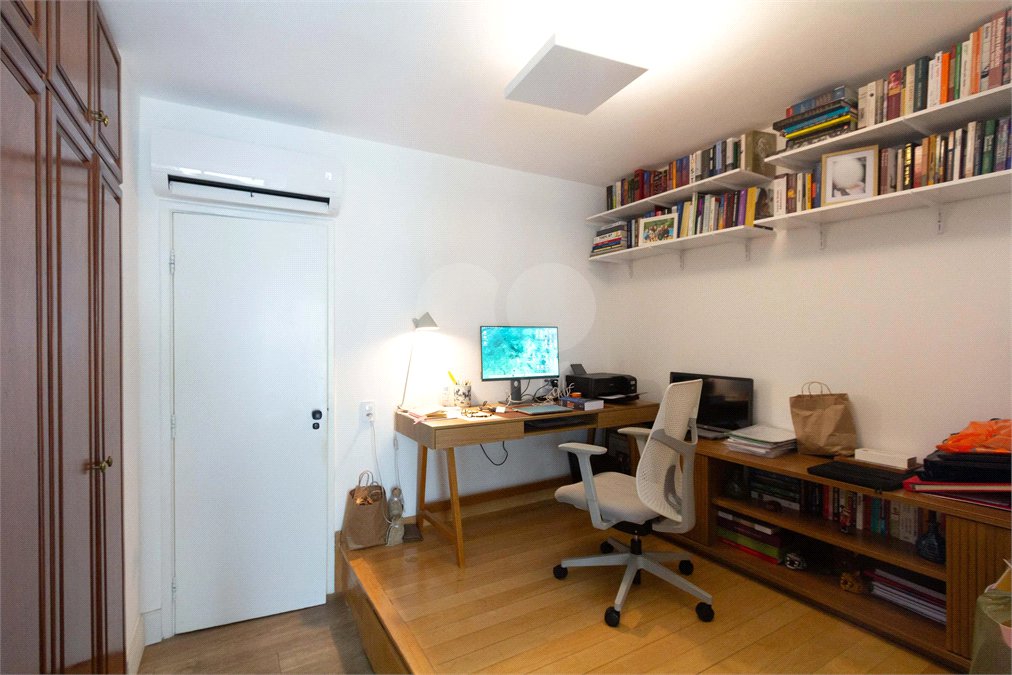 Apartamento à venda com 4 suítes em Vila Nova Conceição, São Paulo, SP
