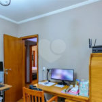 Casa à venda com 4 quartos, sendo 2 suítes,  em Granja Viana, Cotia, SP
