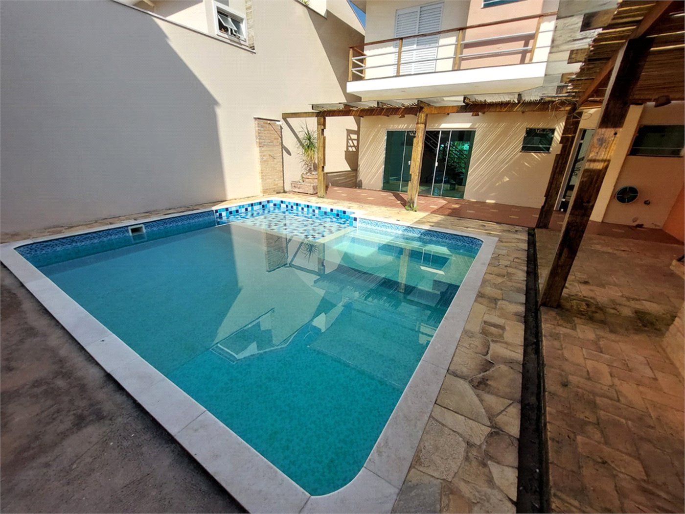 Casa à venda com 3 quartos, sendo 1 suíte, no condomínio Village Saint Clair, Sorocaba - SP