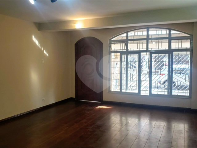 Sobrado à venda com 3 quartos, sendo 1 suíte,  em Brooklin, São Paulo, SP