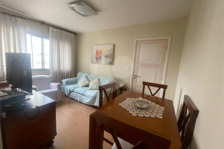 Apartamento à venda com 2 quartos em Alto da Boa Vista, São Paulo, SP
