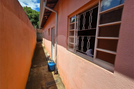 Casa à venda com 2 quartos em Vila Carvalho, Itapetininga, SP