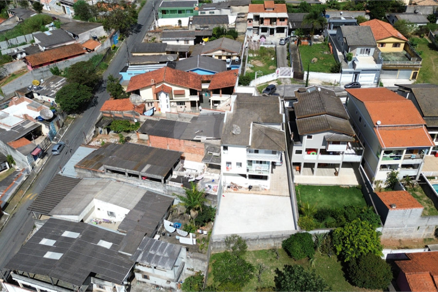 Casa à venda com 5 quartos, sendo 3 suítes,  em Capoavinha, Mairiporã, SP