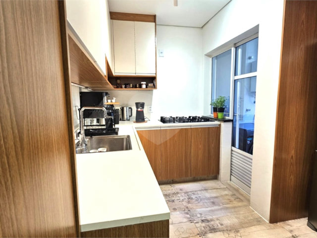 Casa à venda com 3 quartos, sendo 1 suíte,  no condomínio Flora Park, São Paulo - SP