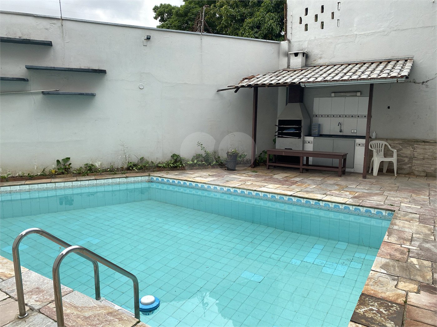 Casa à venda com 3 suítes em Jardim Leonor, São Paulo, SP
