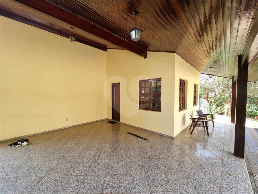 Casa à venda com 4 quartos, sendo 2 suítes, em Bosque, Vinhedo, SP