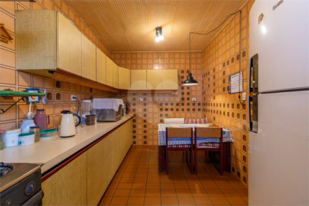 Casa à venda com 4 quartos, sendo 2 suítes, em Jardim Prudência, São Paulo, SP