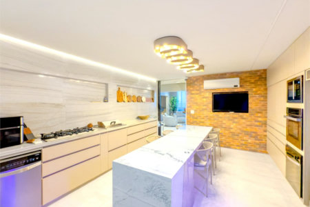 Apartamento à venda com 4 quartos, sendo 1 suíte,  em Copacabana, Rio de Janeiro, RJ