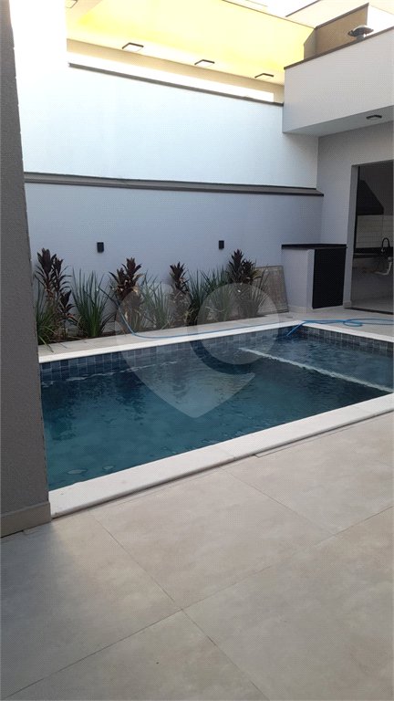 Casa à venda com 3 suítes no condomínio Jardim Laguna, Indaiatuba - SP